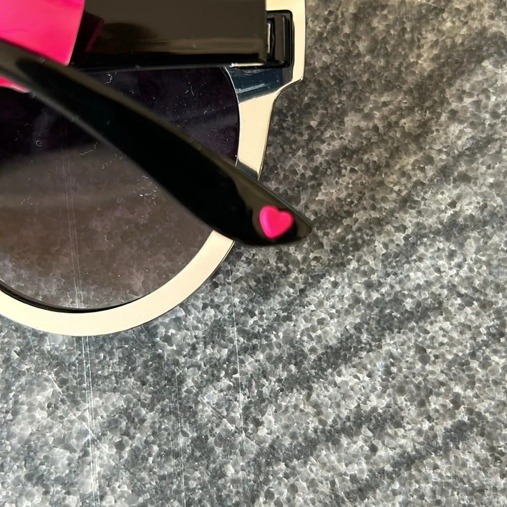 New Betsey Johnson Sunglasses Black With Silver Rimmed Glasses Star Pink Heart